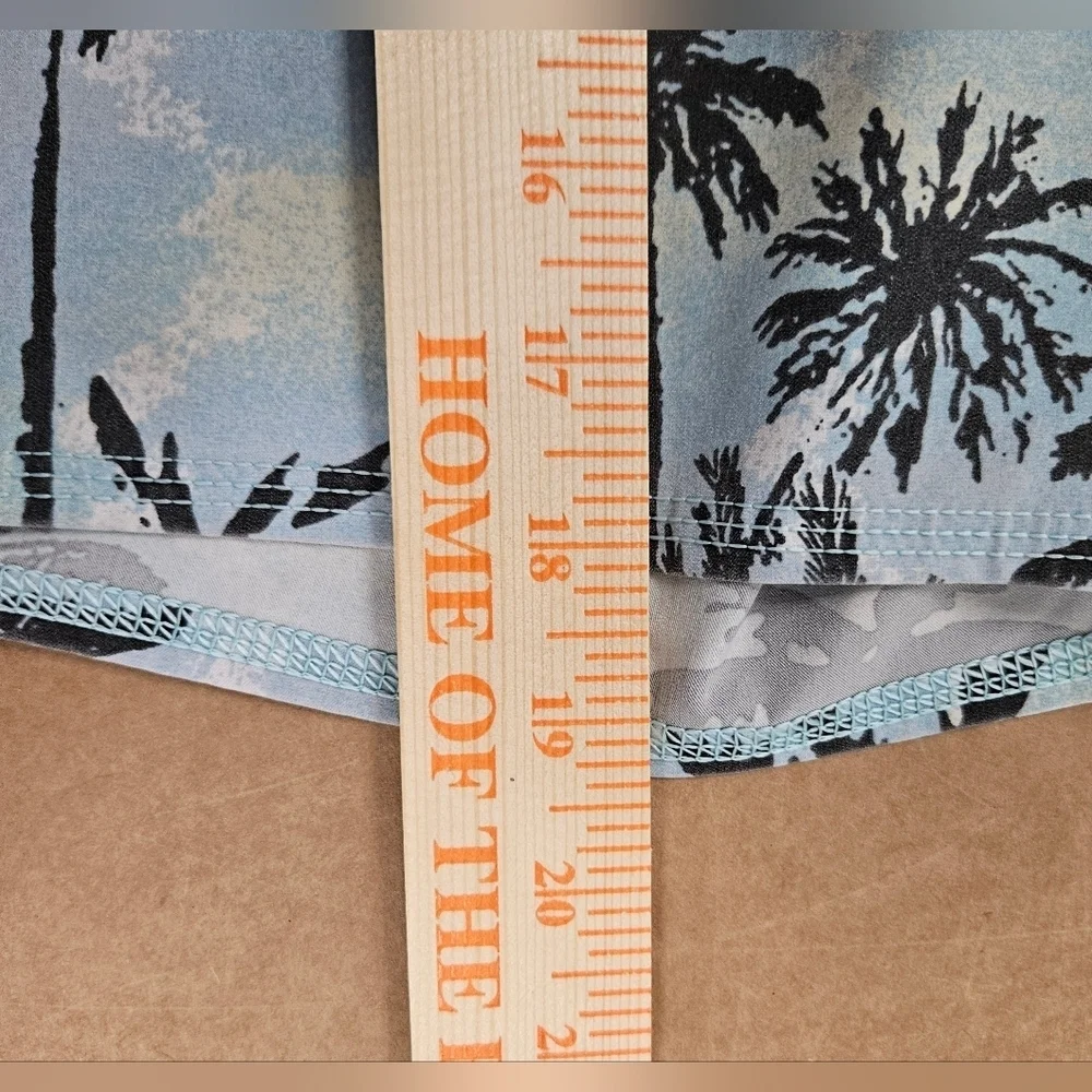 0057 Quiksilver Men's  Surfsilk Washed Palm Tree Board Shorts Swim Trunks Y2k 32